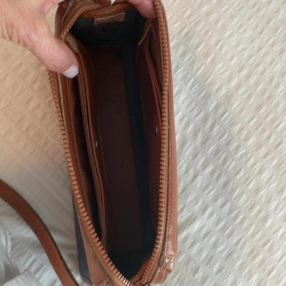 Dooney & Bourke bag vintage and classic - Picture 4 of 5